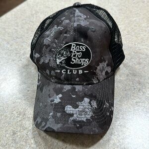 Bass Pro Club hat, black camo